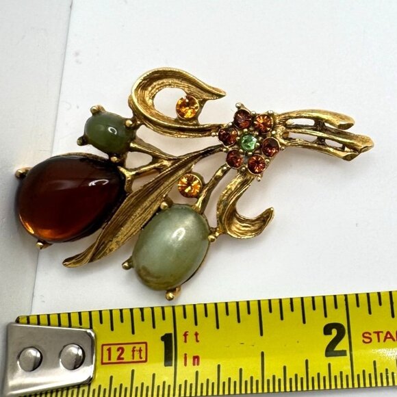 Floral Bouquet Brooch Amber Jade Glass Cabochons Gold Tone Rhinestone Flower Vtg - Picture 2 of 10